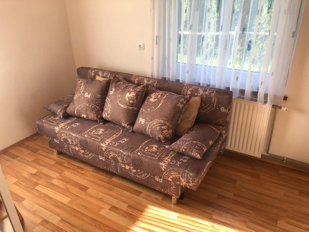 Ferienhaus Rafaela Mit Privatstrand Lägenhet Ledenitzen Exteriör bild