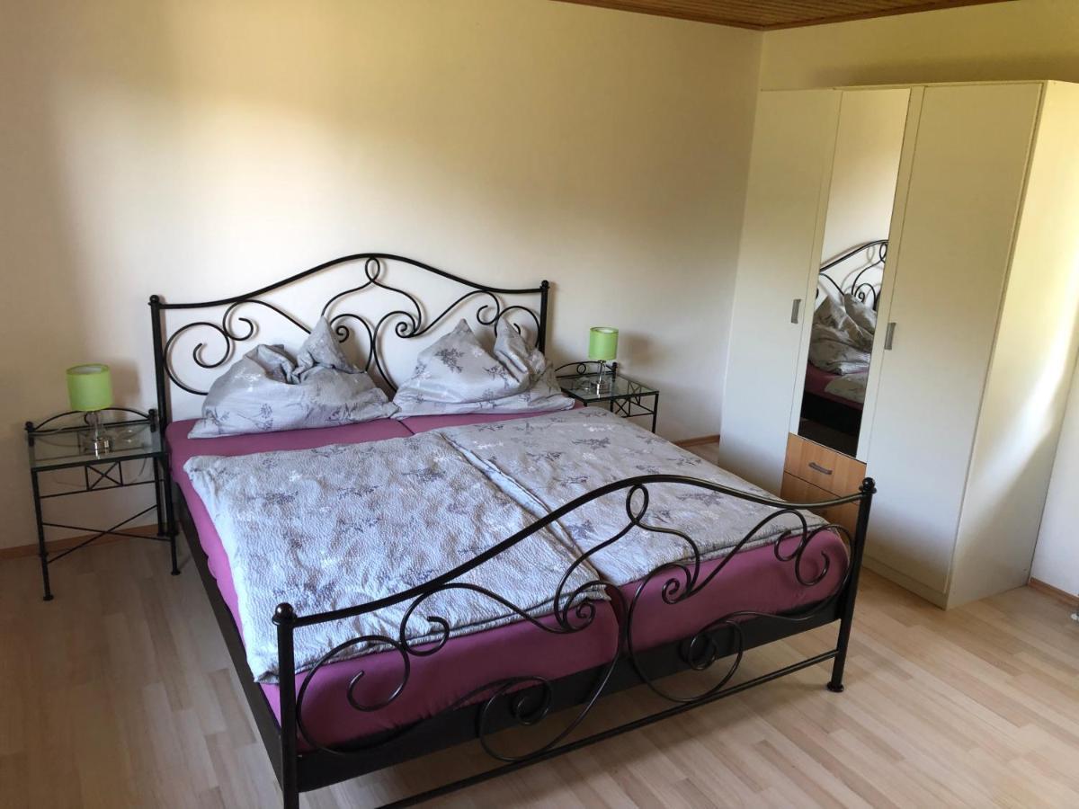 Ferienhaus Rafaela Mit Privatstrand Lägenhet Ledenitzen Exteriör bild