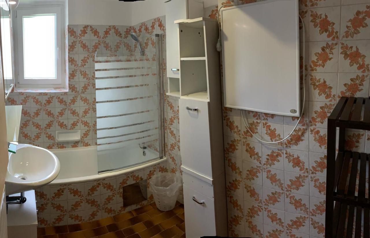 Ferienhaus Rafaela Mit Privatstrand Lägenhet Ledenitzen Exteriör bild